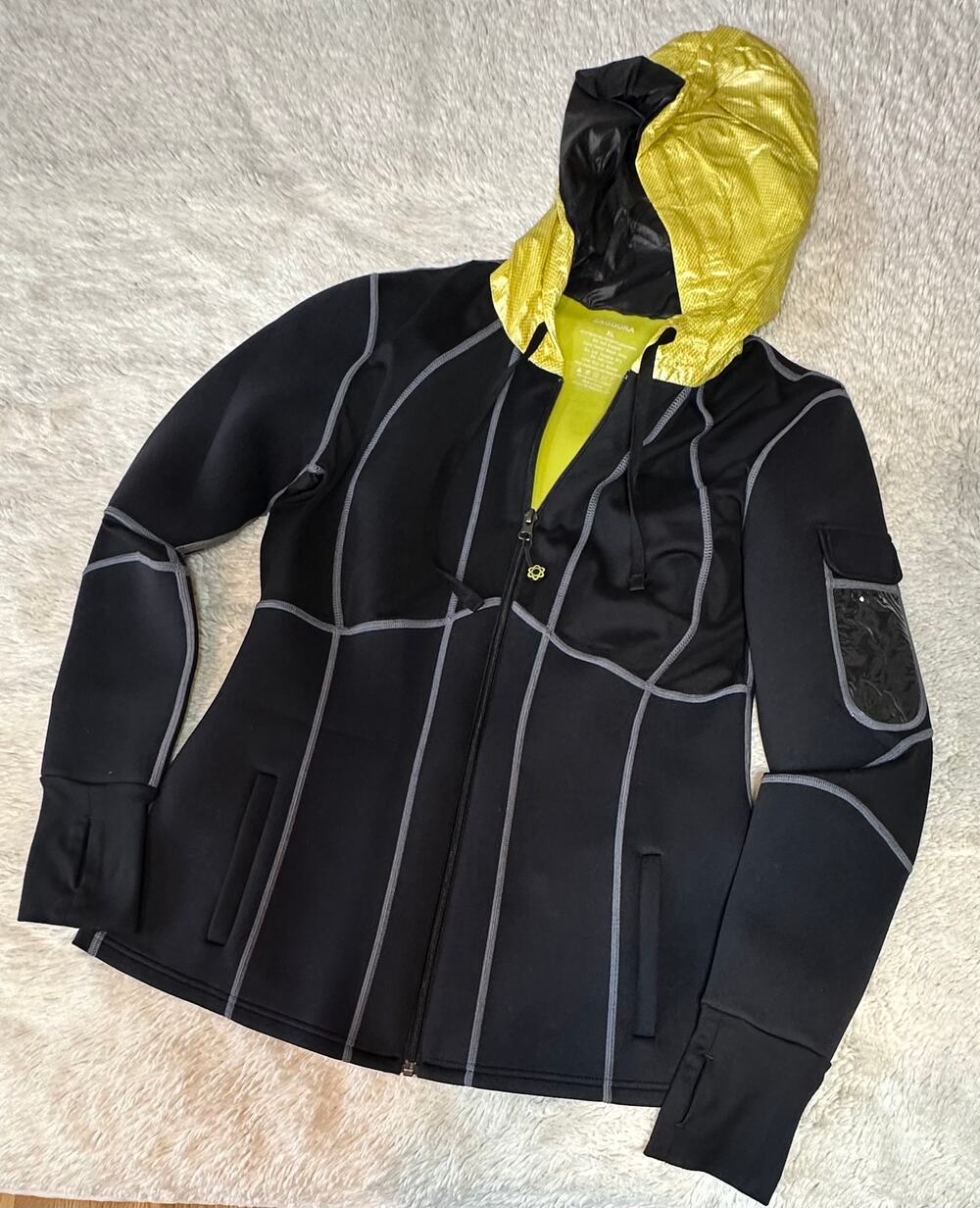 Zaggora's Hooded Body jacket helps to Burn Calories